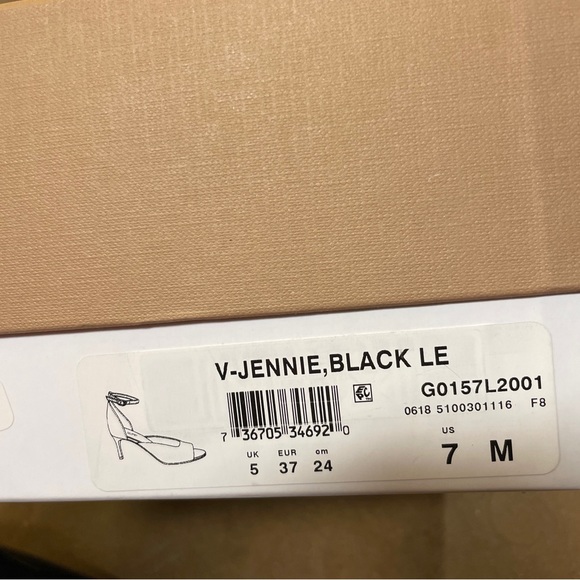 Via Spiga V-Jennie, Black Patent pump Size 7 - EUC - MSRP $325 - Picture 11 of 12